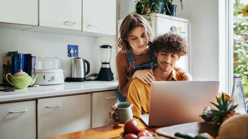 couple on a laptop